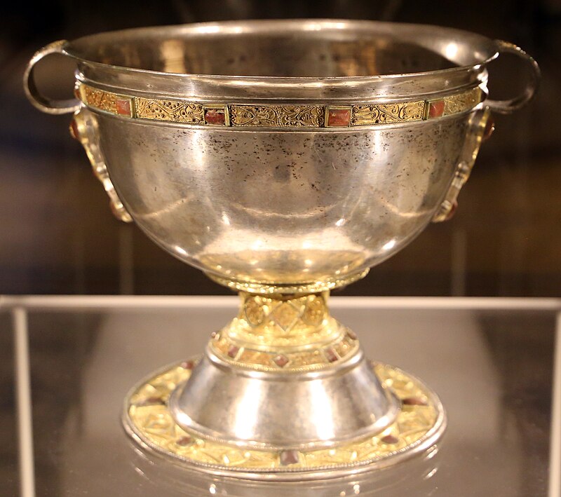 Calice argenteo da derrynaflan contea di tipperary ix secolo 01